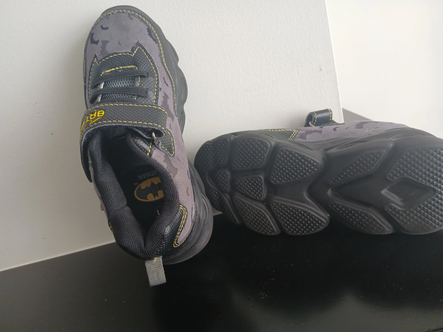 Kids Batman Sneakers.  size 11 - photo 3