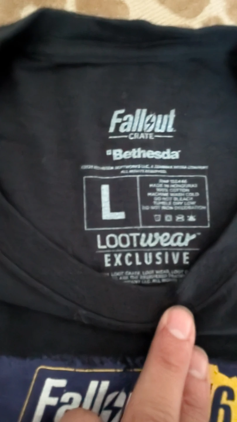 Fallout 76 Steel Dawn Loot Crate T-Shirt - photo 3