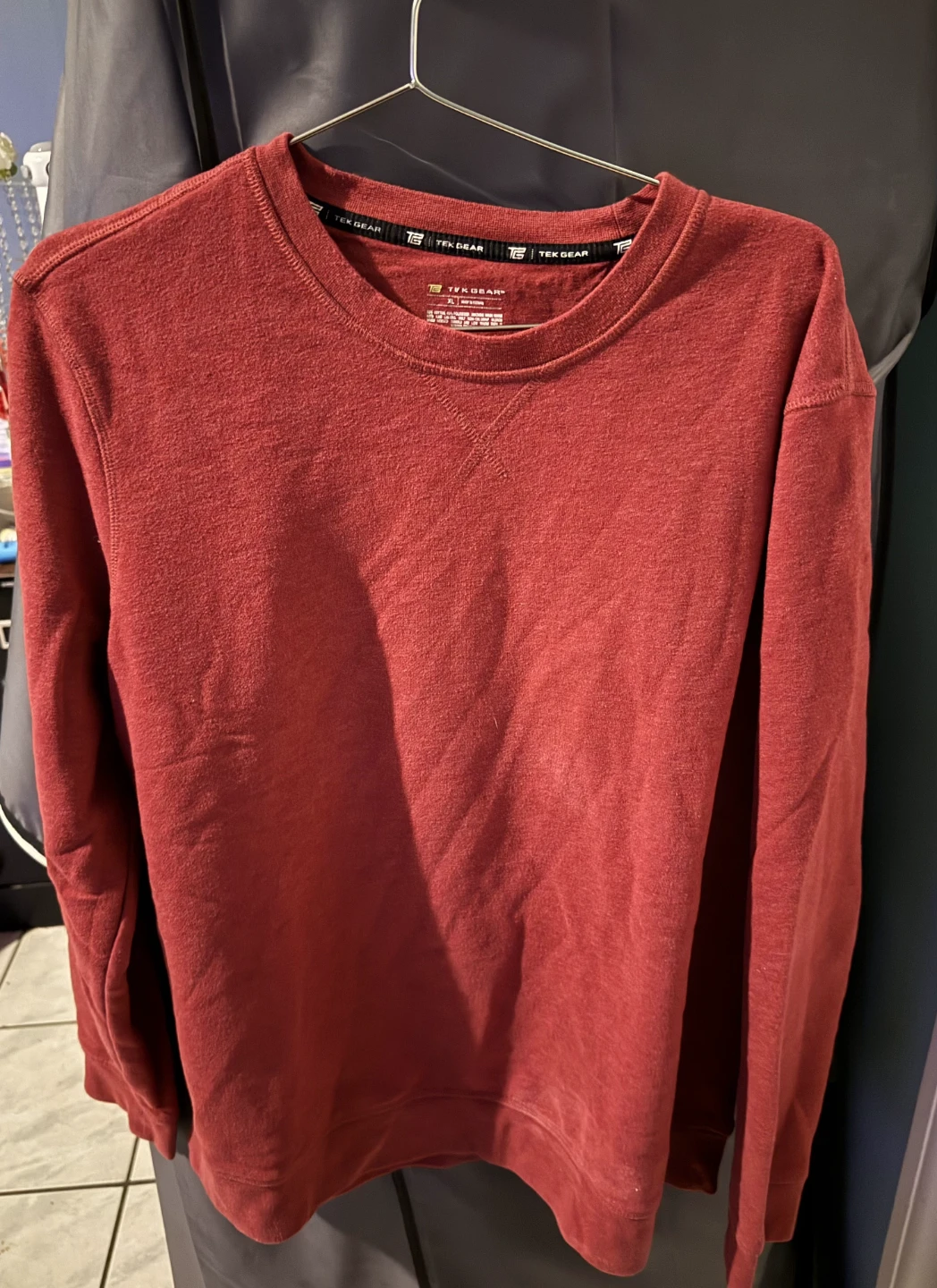 Tek Gear Red Crewneck Sweatshirt XL