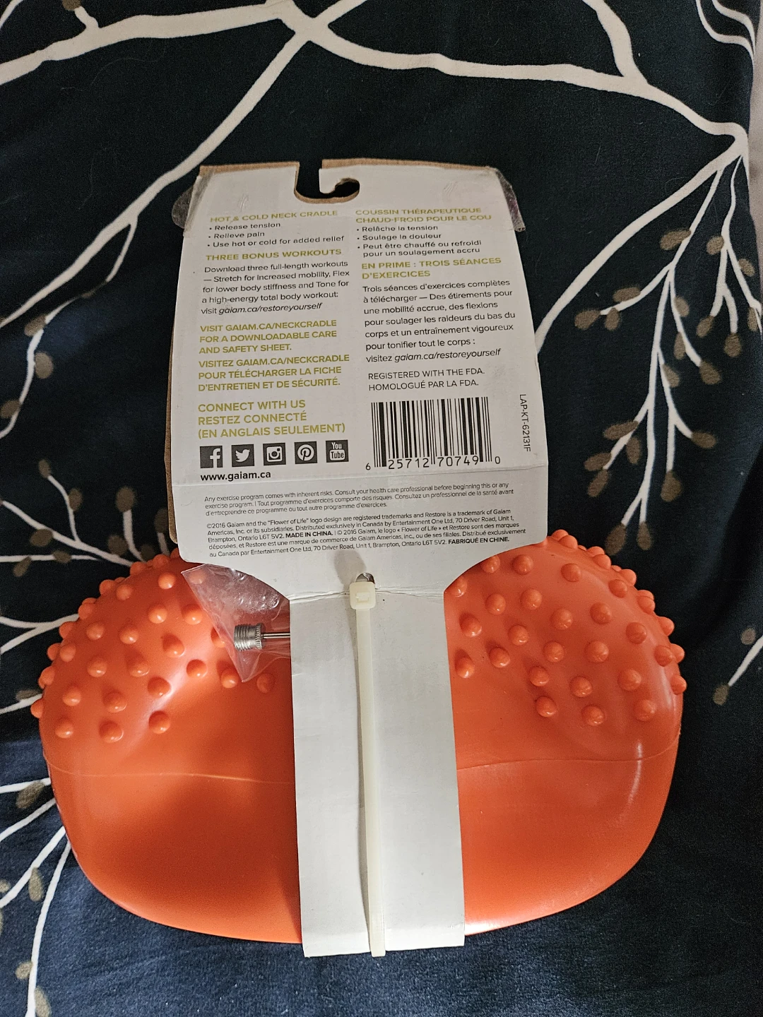 Gaiam Restore Hot & Cold Neck Cradle - photo 2