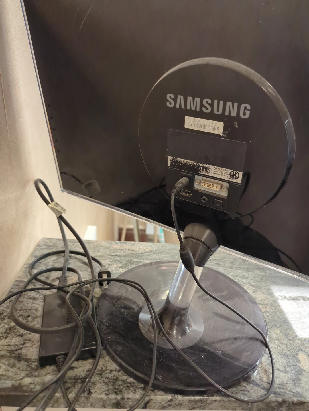 Samsung SyncMaster PX2370 23-inch Monitor - photo 2