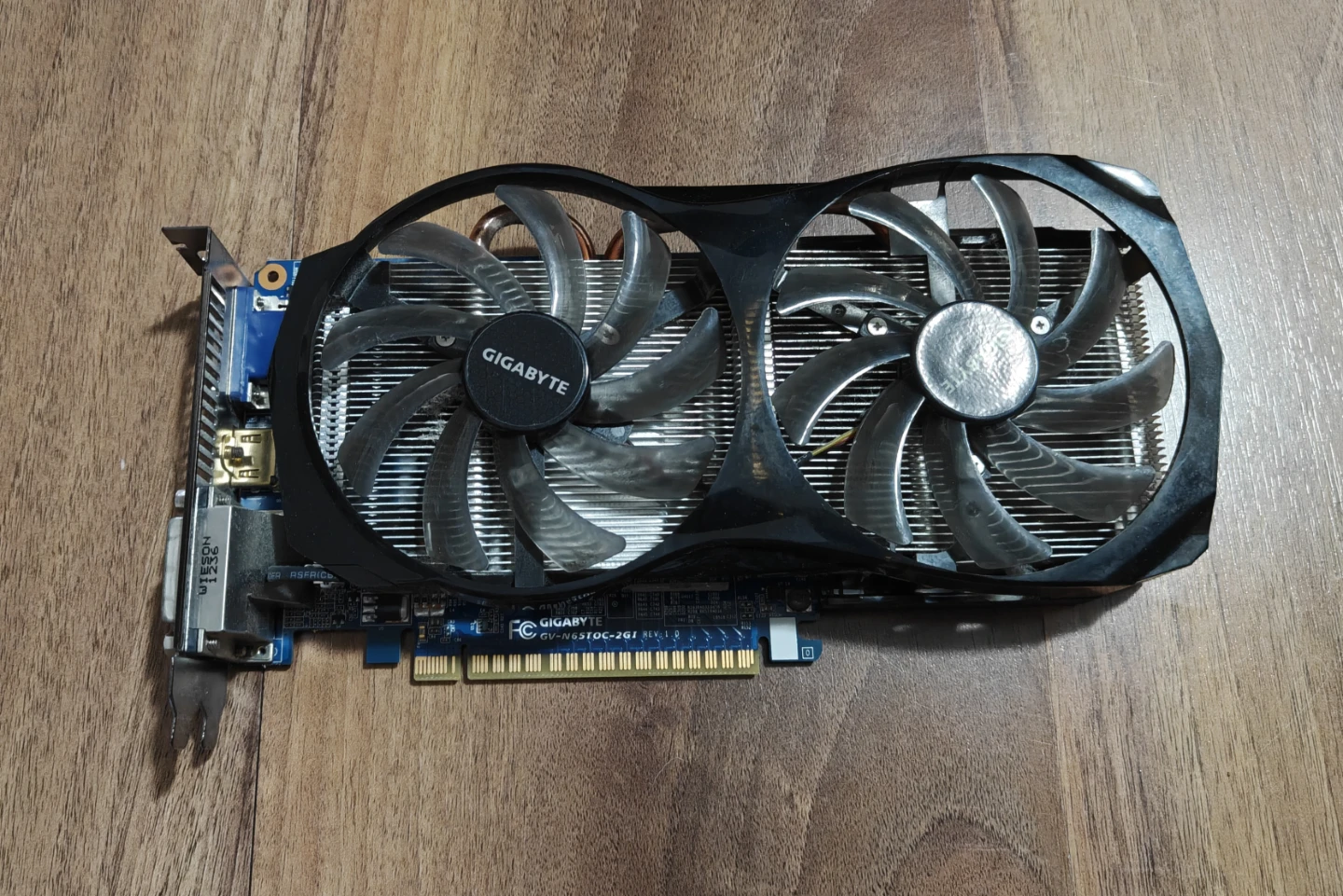 Gigabyte GV-N65TOC-2GI Graphics Card