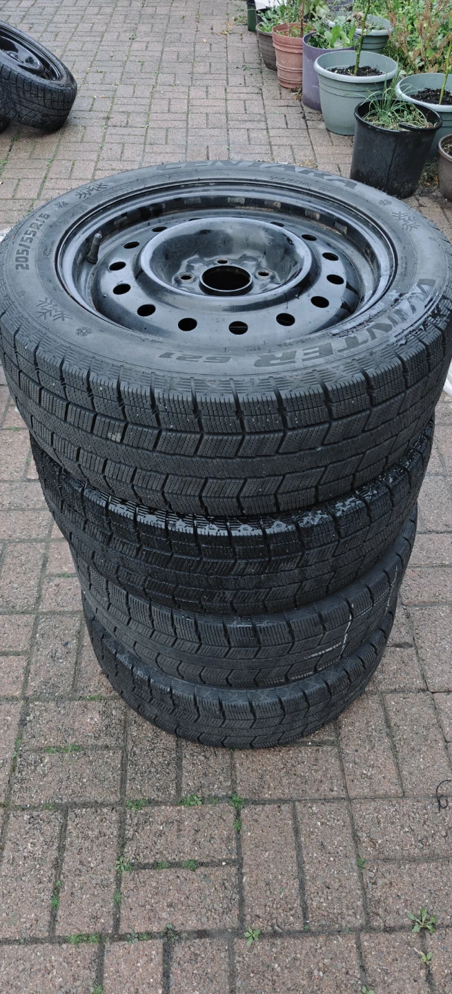 Set of 4 Centara Winter 621 Tires with Rims - photo 5