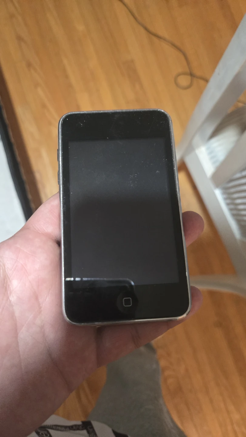 Apple iPod 8GB - photo 2