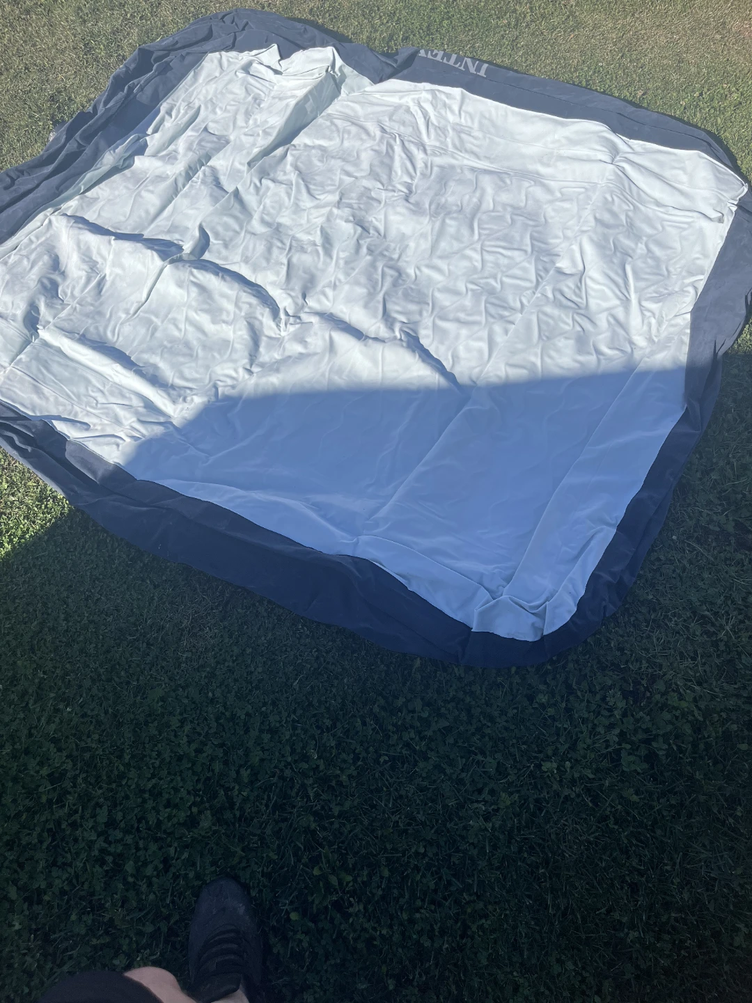 Intex Inflatable Air Mattress with Built-in Pump - photo 2