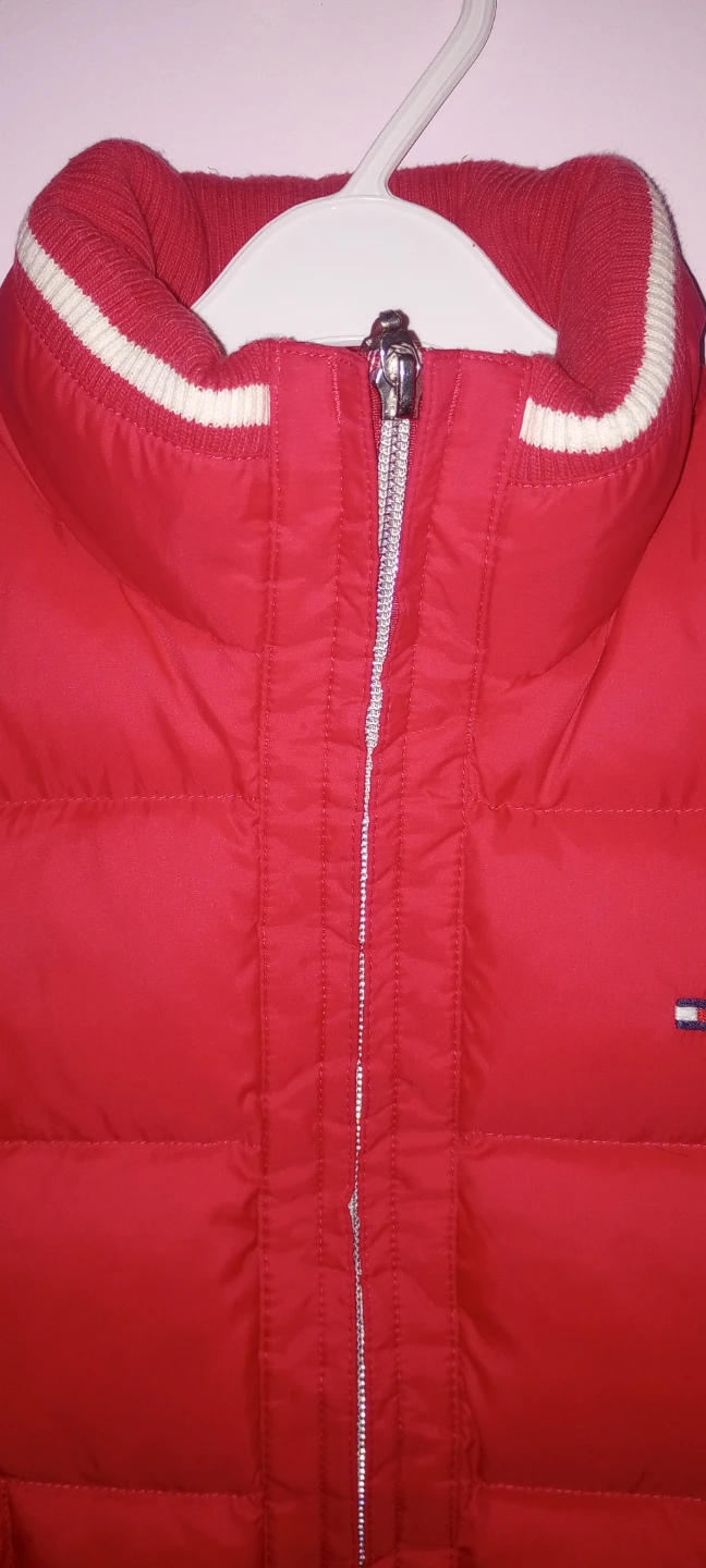 Tommy Hilfiger red puffer vest - photo 2