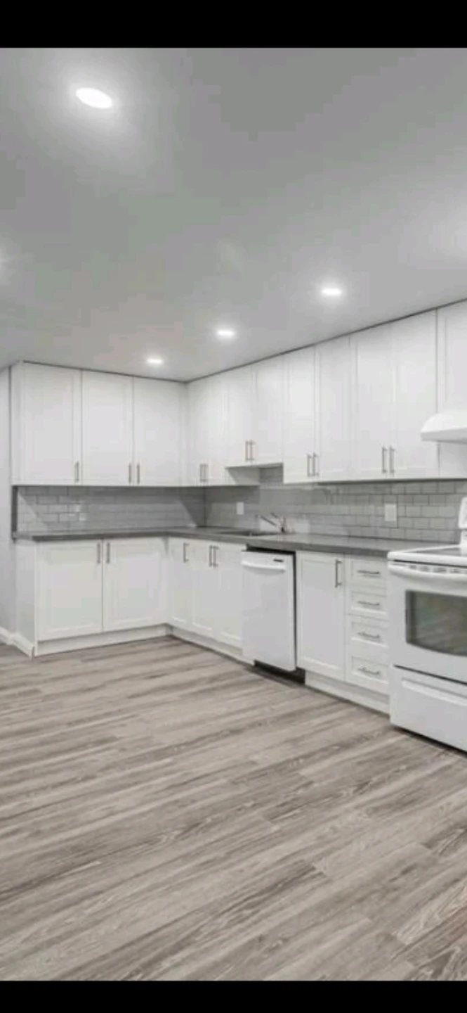 2bed/2-bath basement 1890/m /Utilities included
