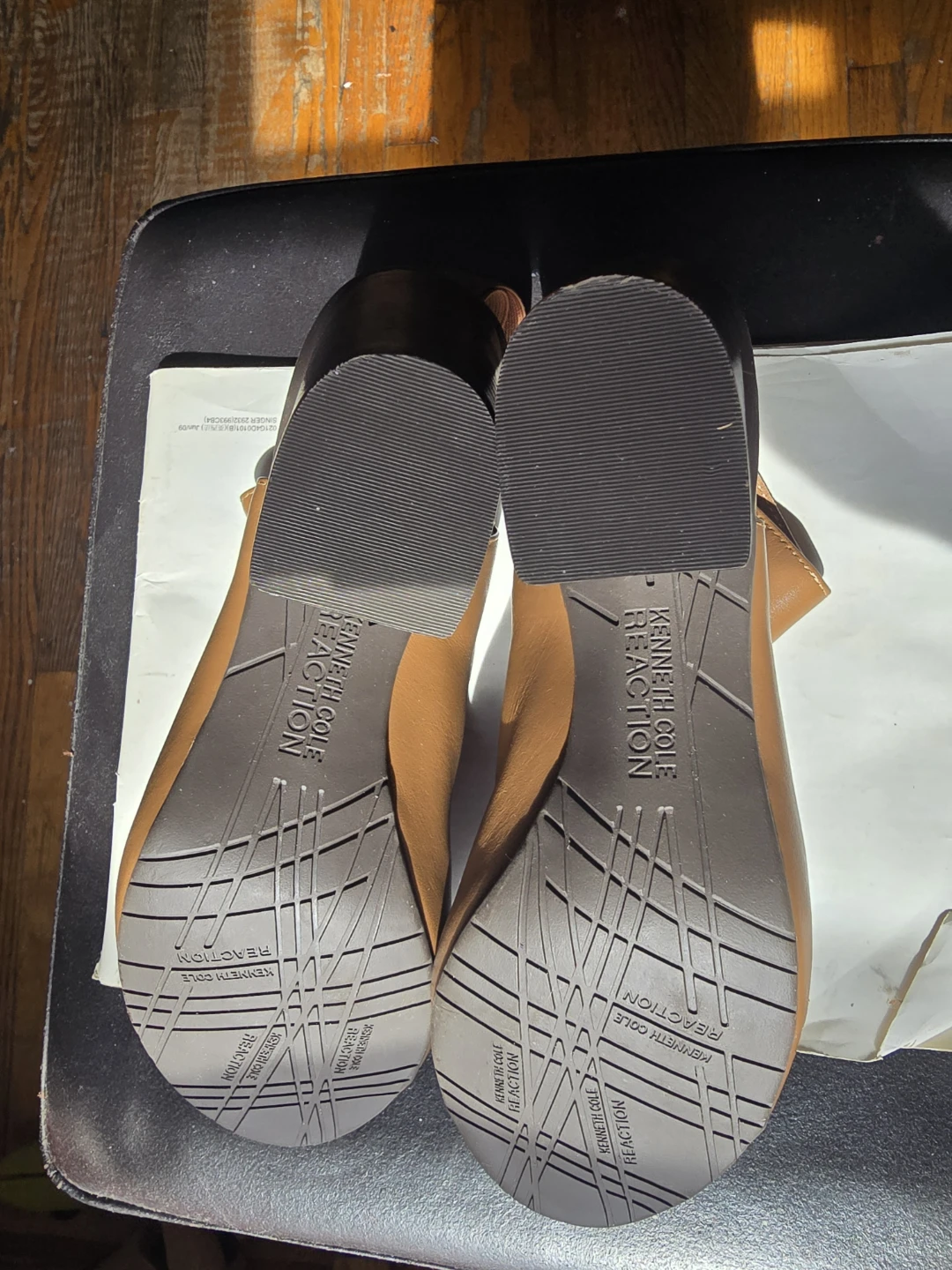 Kenneth Cole Reaction Tan Heeled Sandals - photo 4