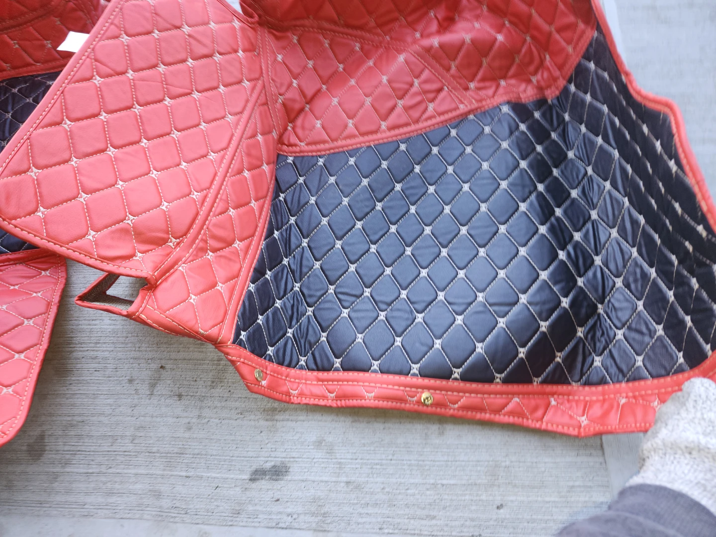Porche Cayenne Quilted Car Floor Mats