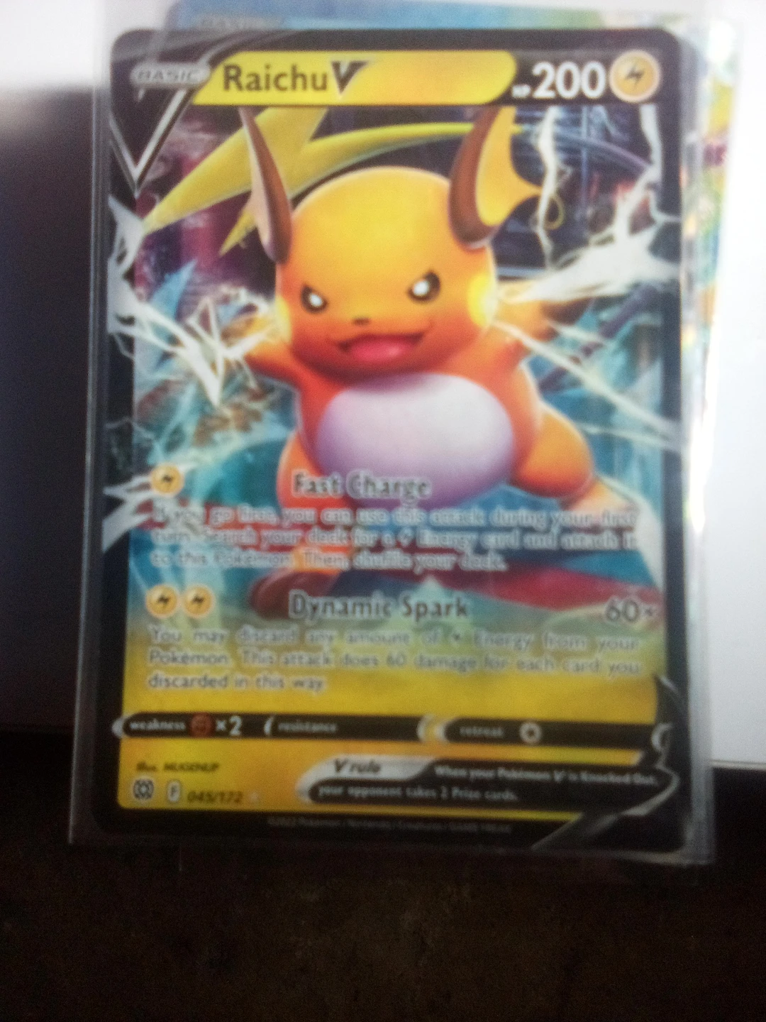Raichu V Pokemon Card 045/172