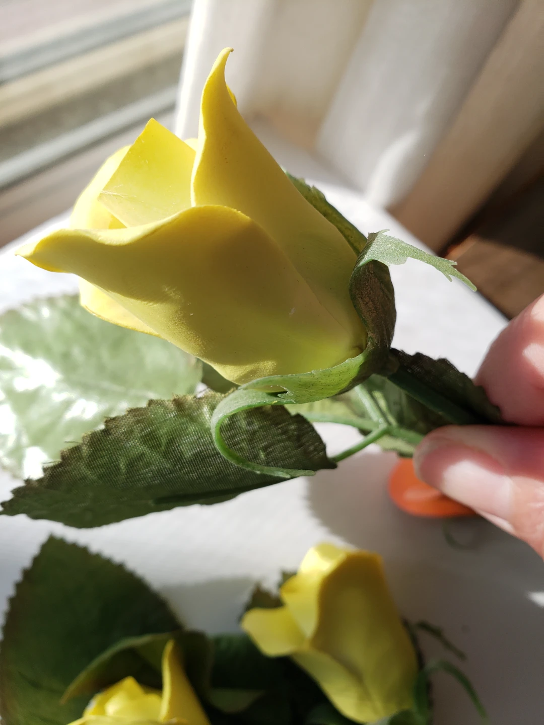 Porcelin or bique clay  Rose Bouquet - photo 4