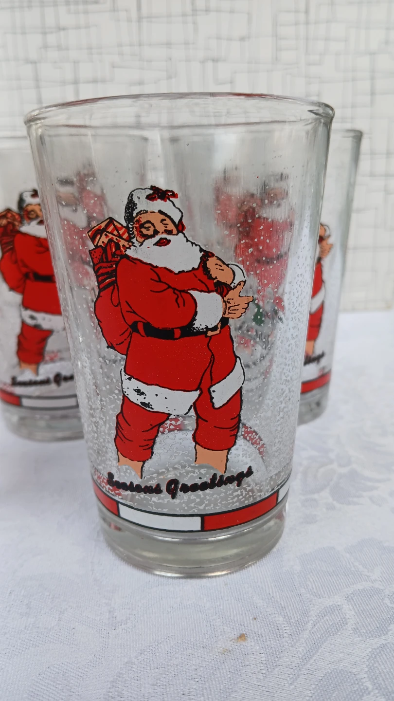 Collection of 8 Santa glasses for  $10.00 - photo 2