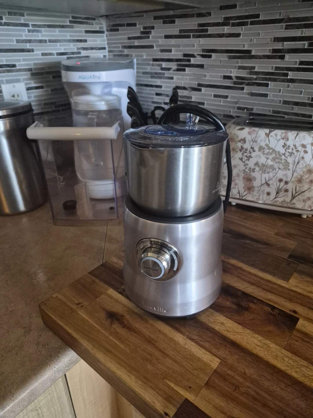 Breville Milk Cafe Milk Frother - photo 3
