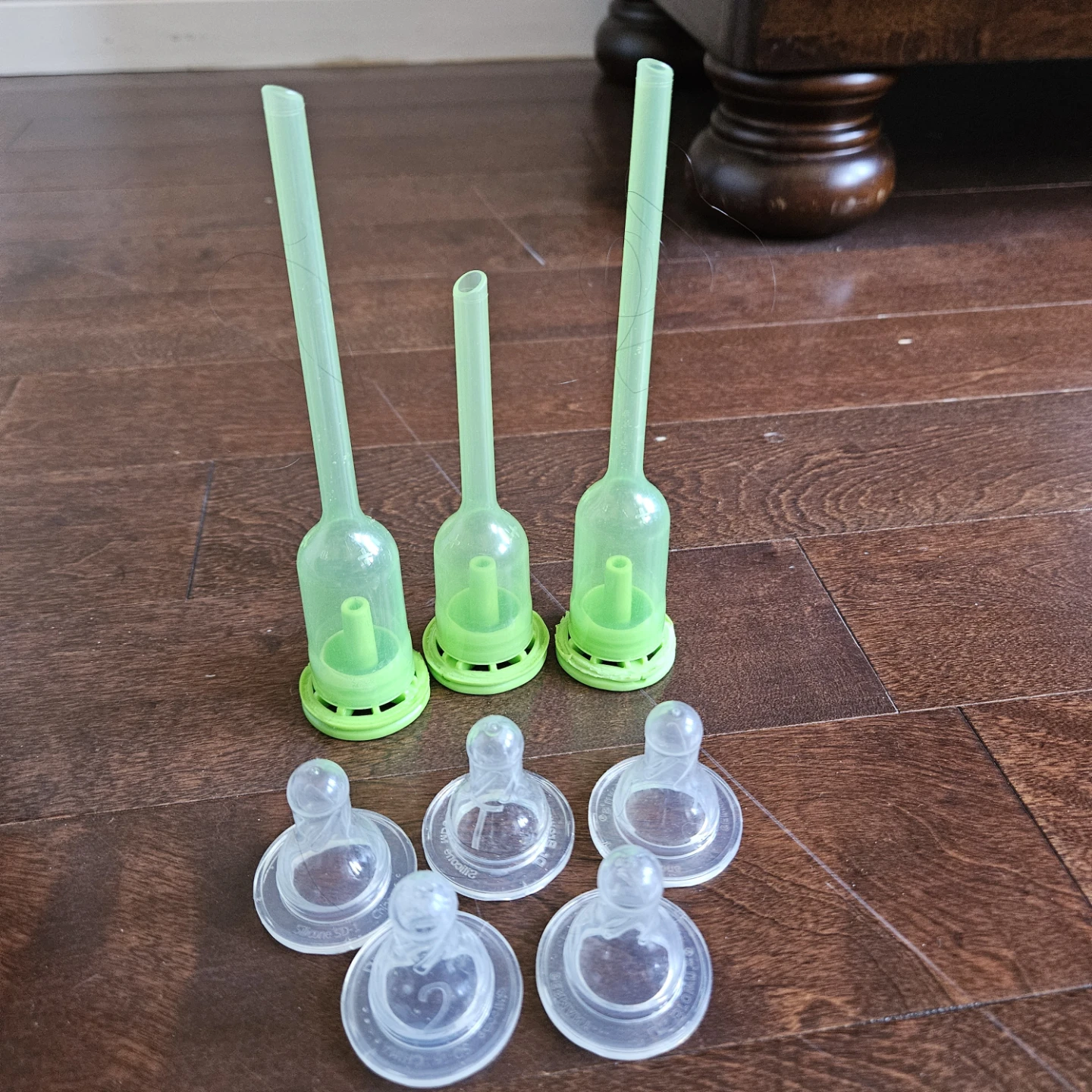 Dr. Brown's baby bottle parts set - photo 4