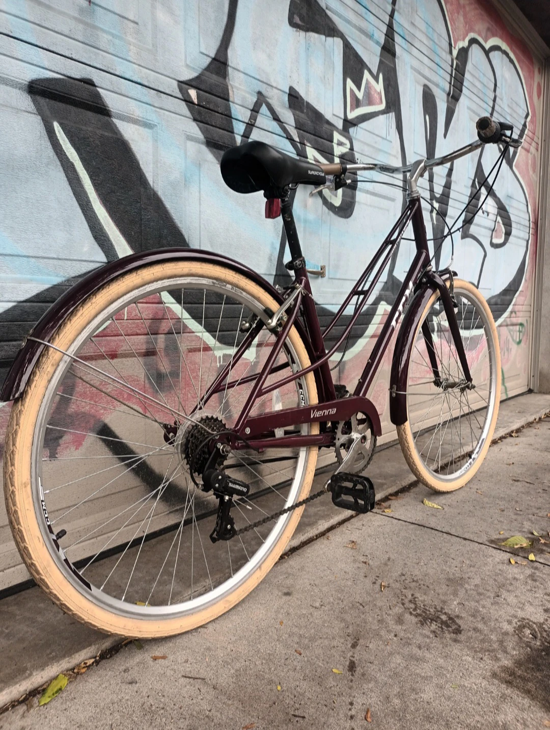 CCM Hybrid Bike - photo 3