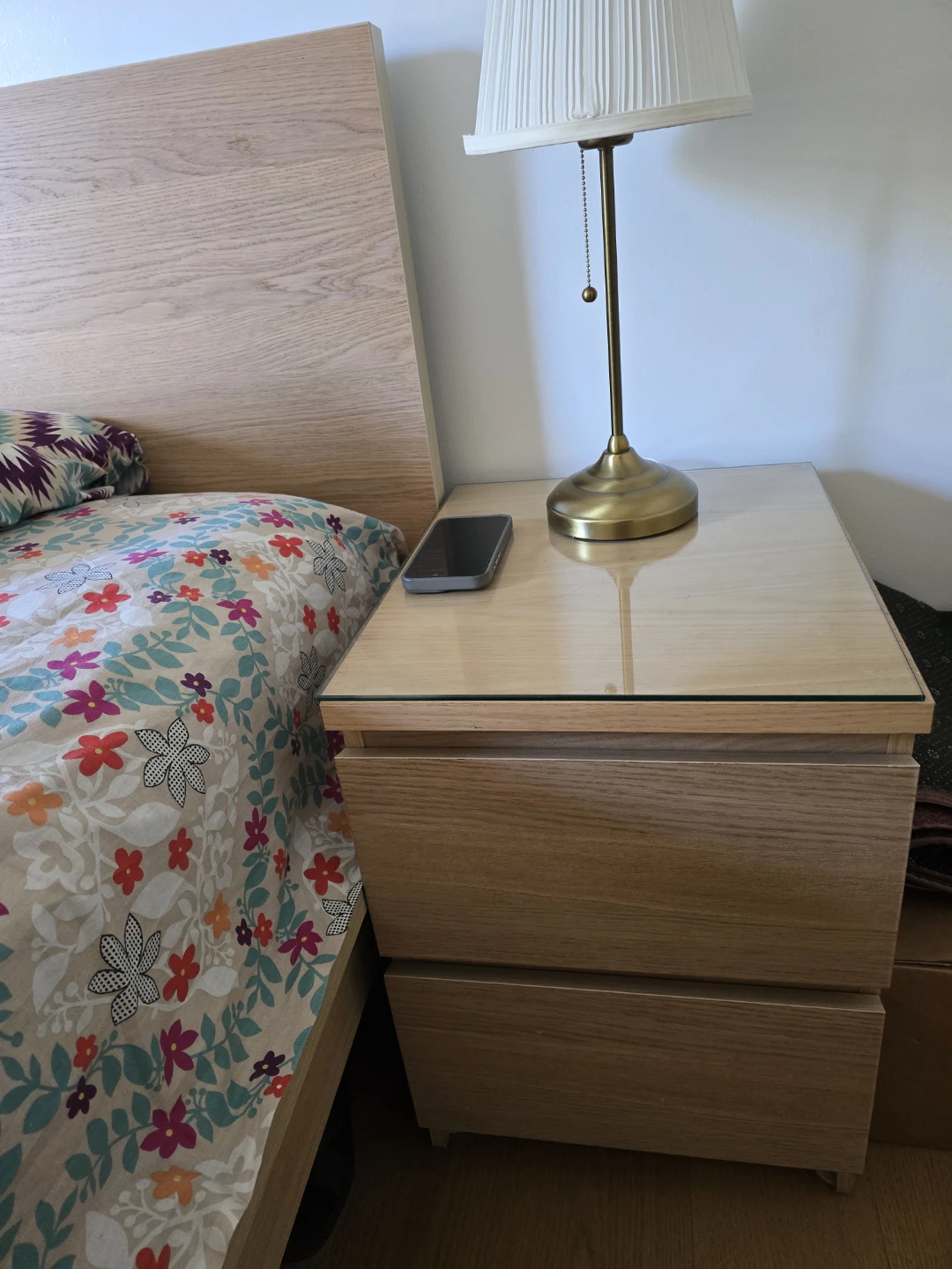 King size IKEA bed set with two nightstand - photo 2