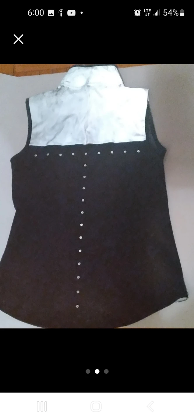 Nike Women's Reflective Running Vest - photo 3