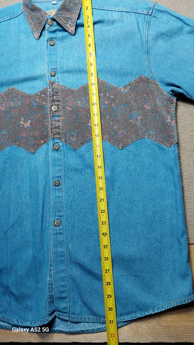 Vintage  90s blue rodeo Denim Shirt with Floral Panel - photo 4