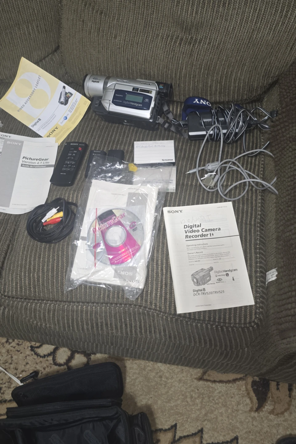 Sony Digital Handycam DCR-TRV525