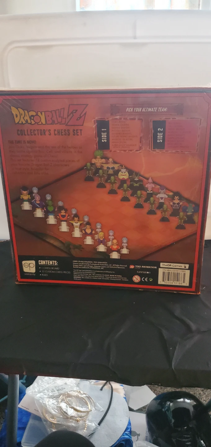 Dragon Ball Z Collector's Chess Set - photo 3