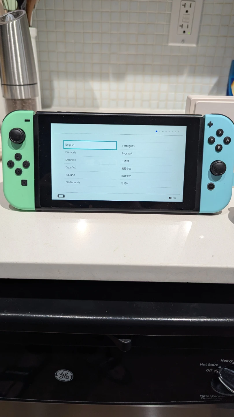 Nintendo Switch Animal Crossing Edition - photo 2
