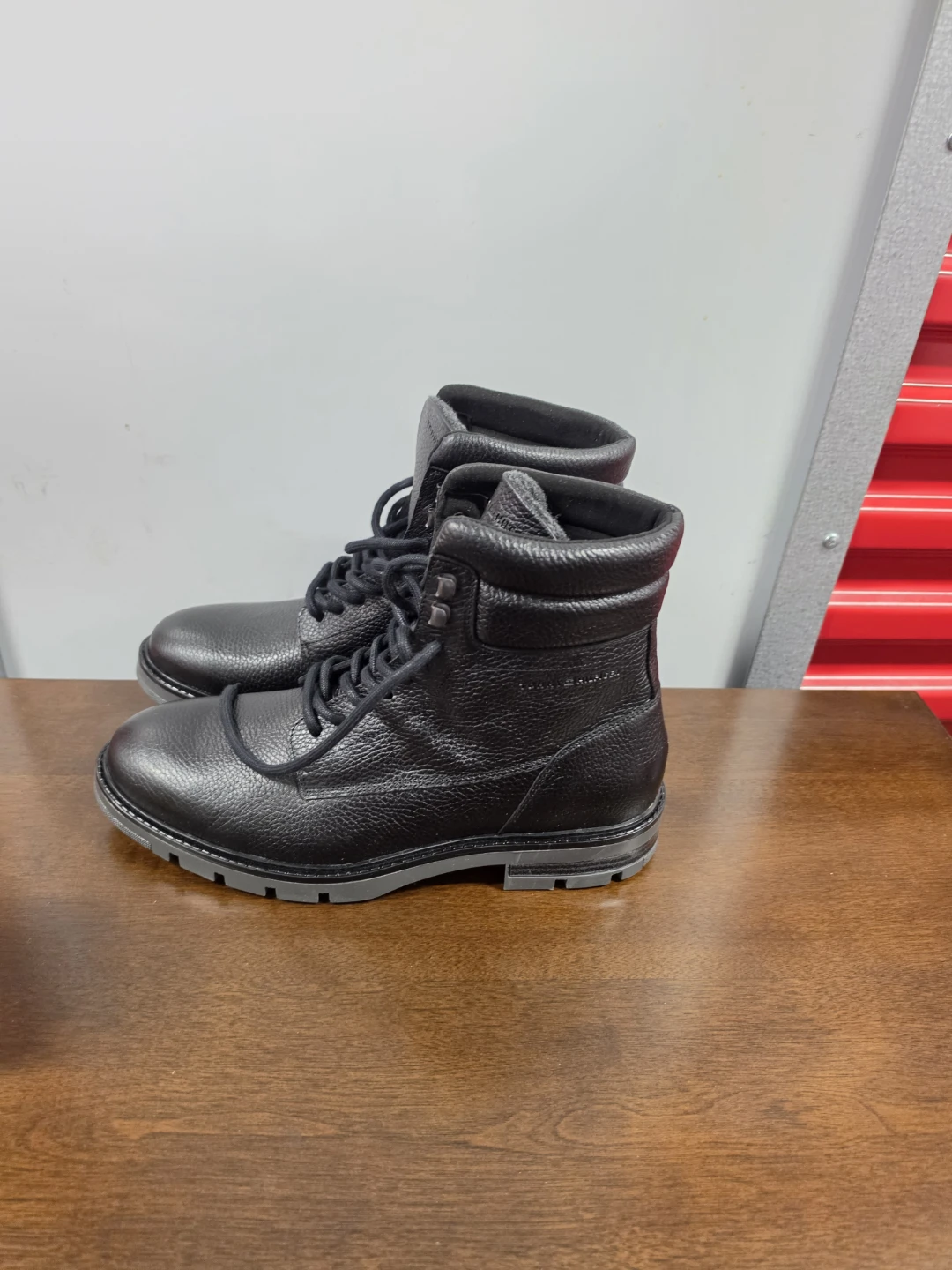 Tommy Hilfiger Leather Boots Black Size 11 US - photo 2