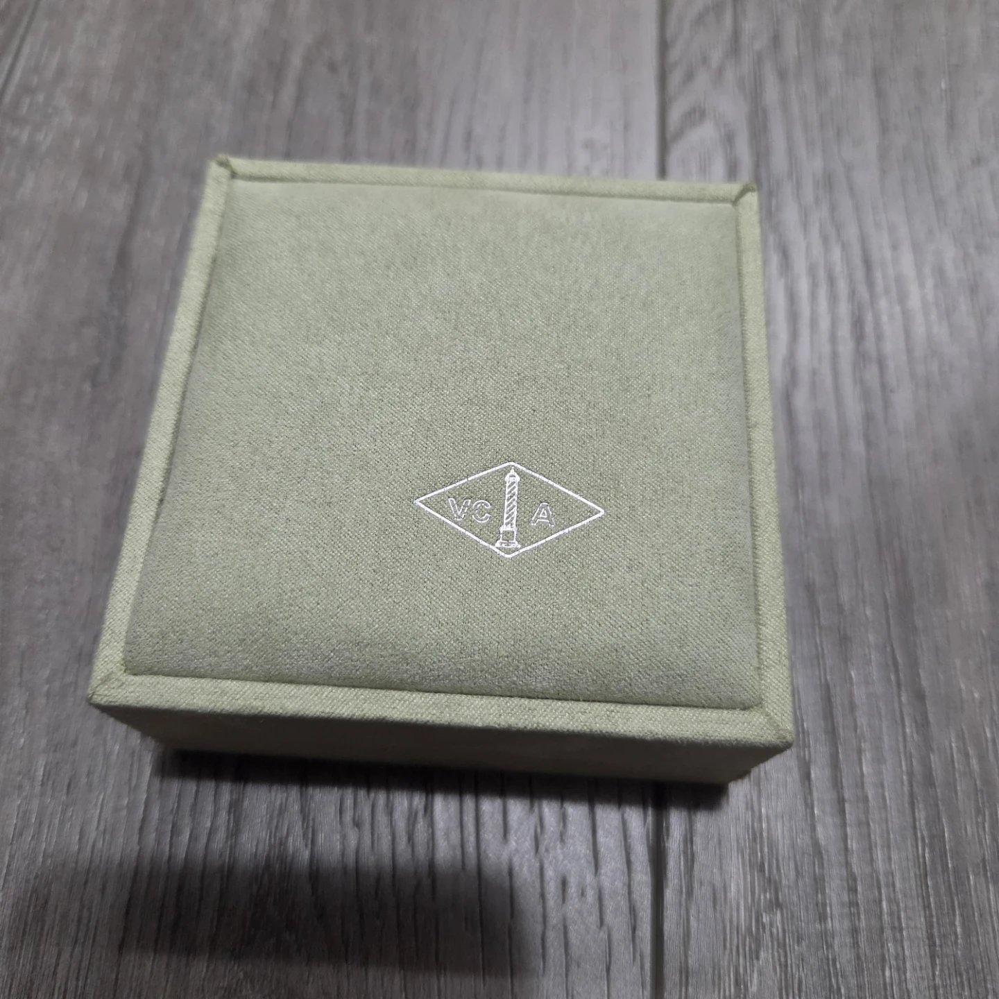 Van Cleef & Arpels empty Jewellery Box - photo 2