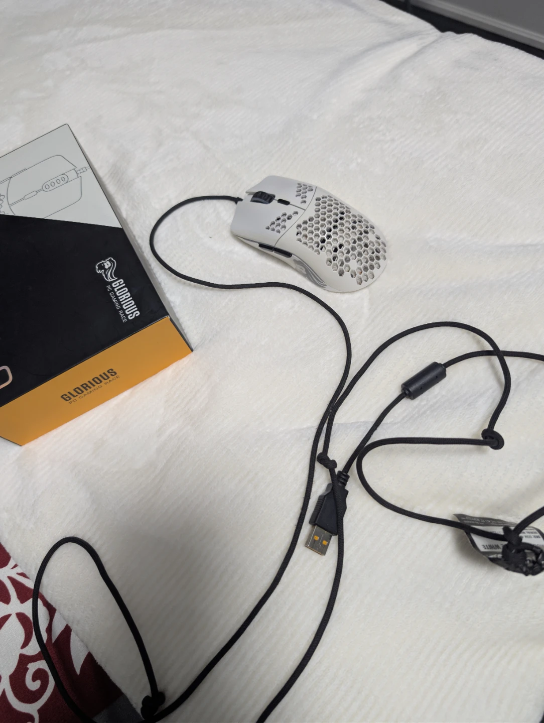 Glorious Model O- Gaming mouse and keyboard - photo 2