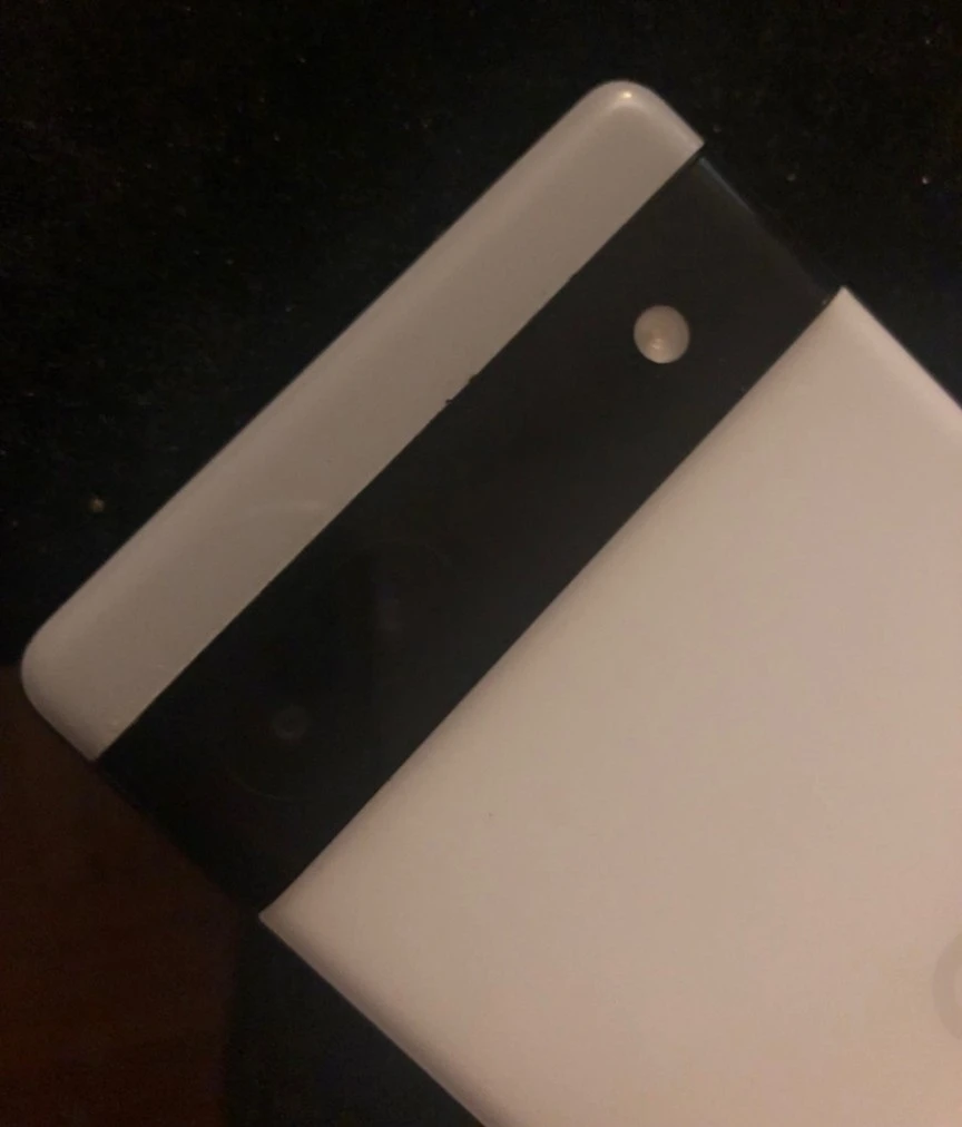 GOOGLE PIXEL 6a (Cracked Screen) - photo 4