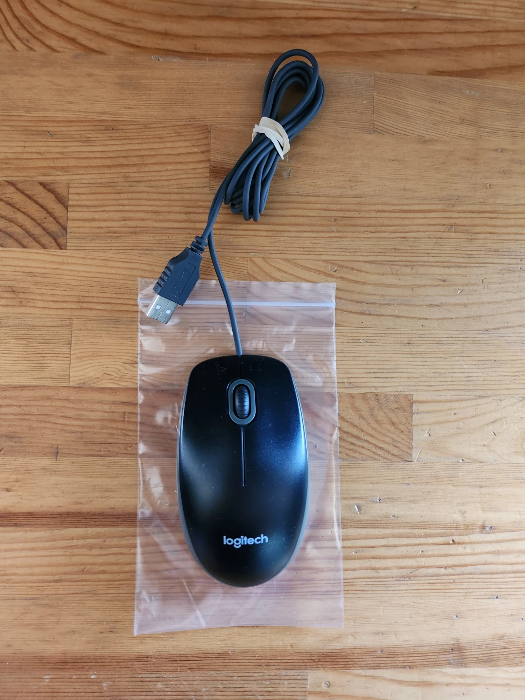 Logitech USB Wired Optical Mouse