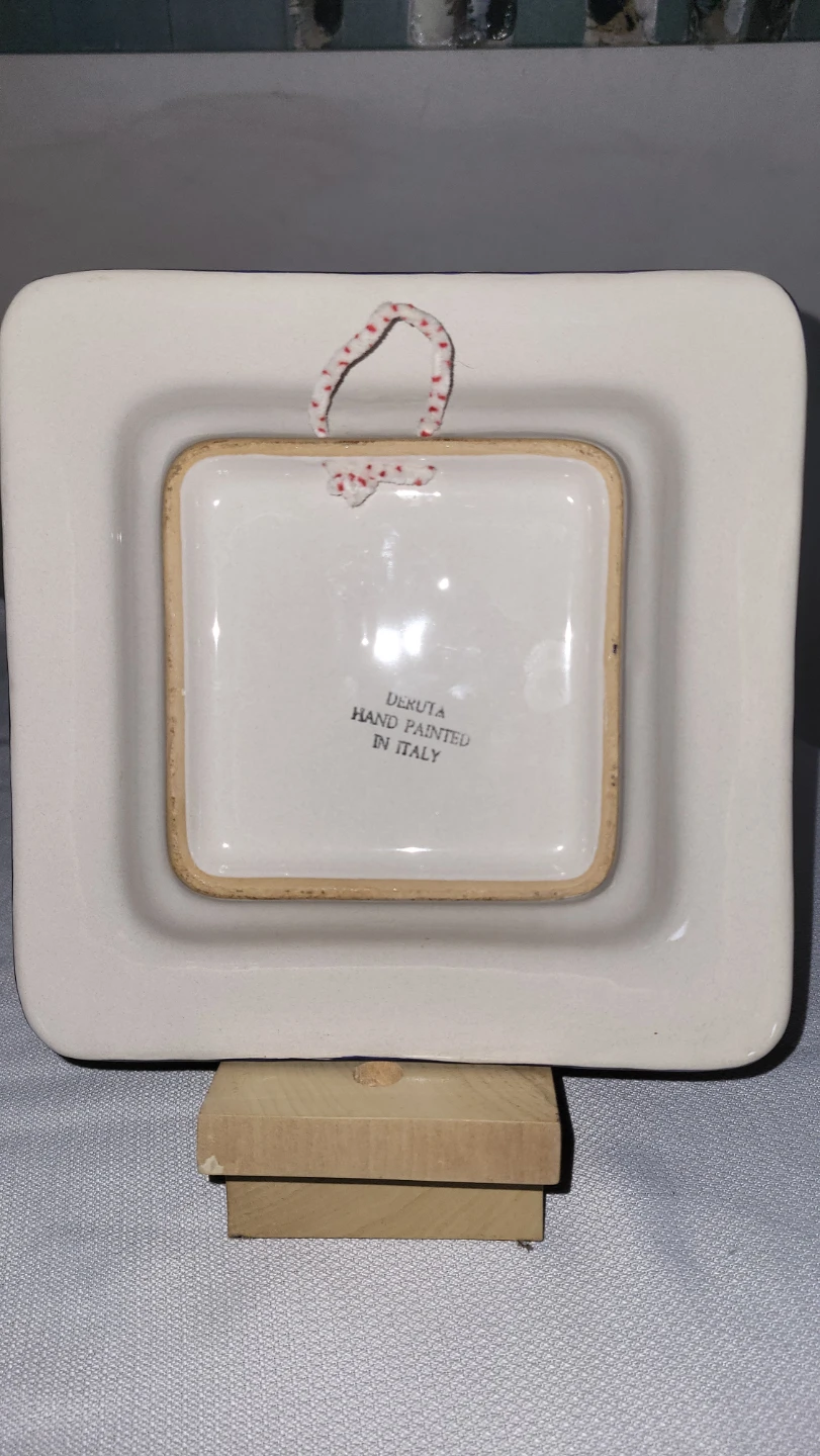 Hand Painted Deruta Ceramic Plate - photo 2