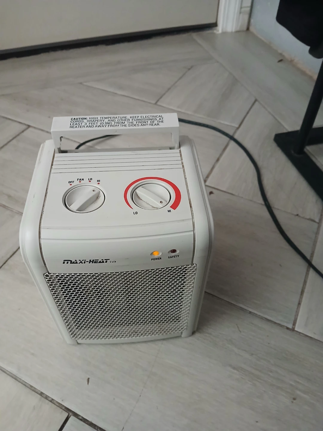 Maxi-Heat Electric Air Heater Model H022 - photo 4