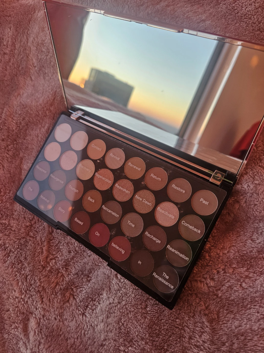 Makeup Revolution Re-Loaded Eyeshadow Palette - photo 2