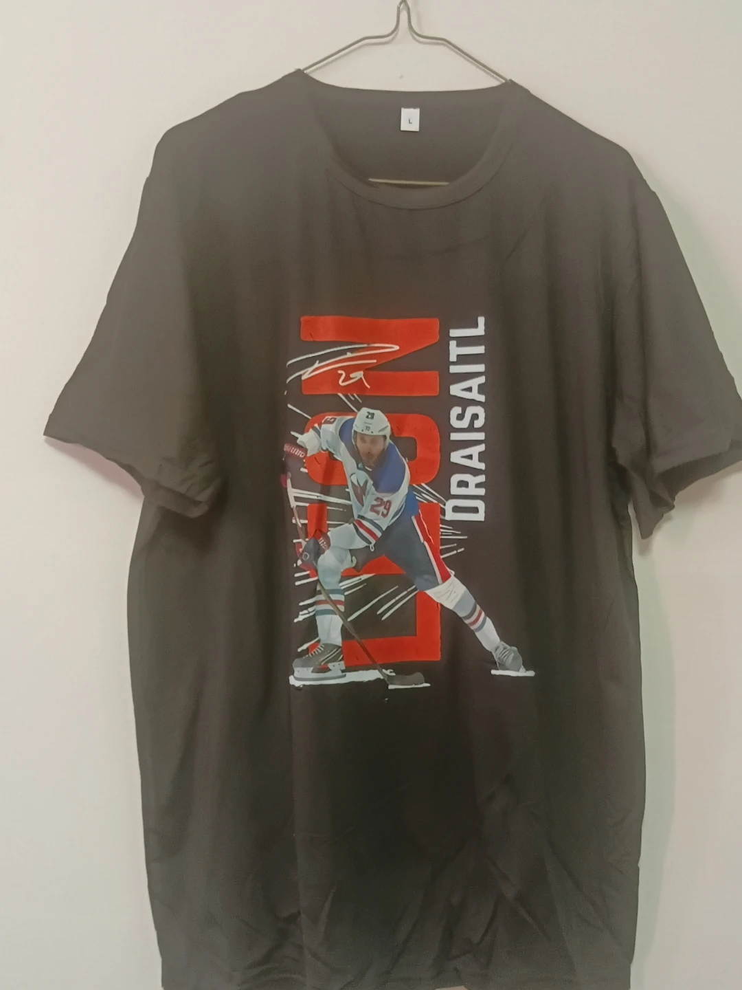 Leon Draisaitl Edmonton Oilers Graphic T-Shirt