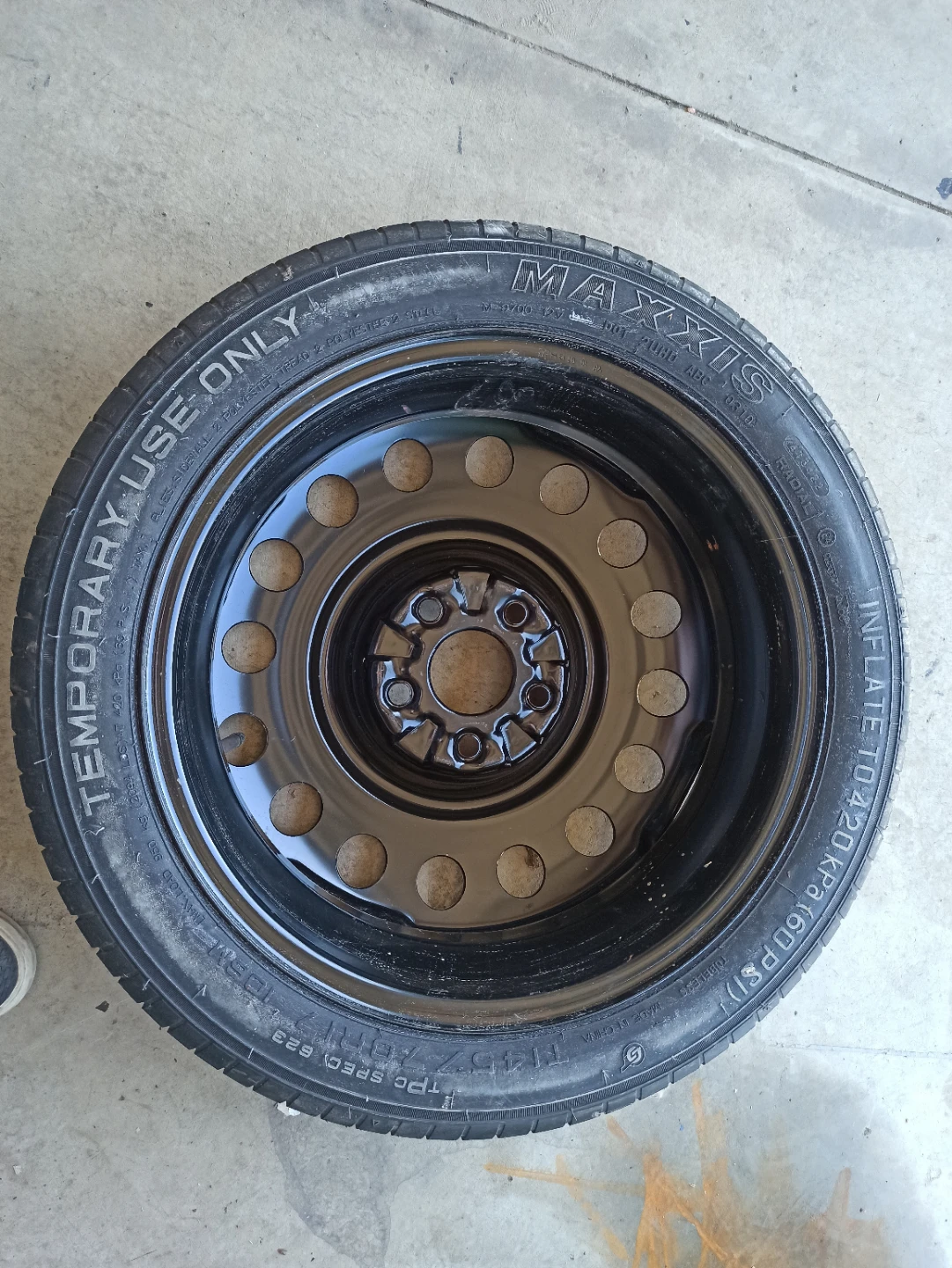 Maxxis Spare Tire on Rim - photo 4