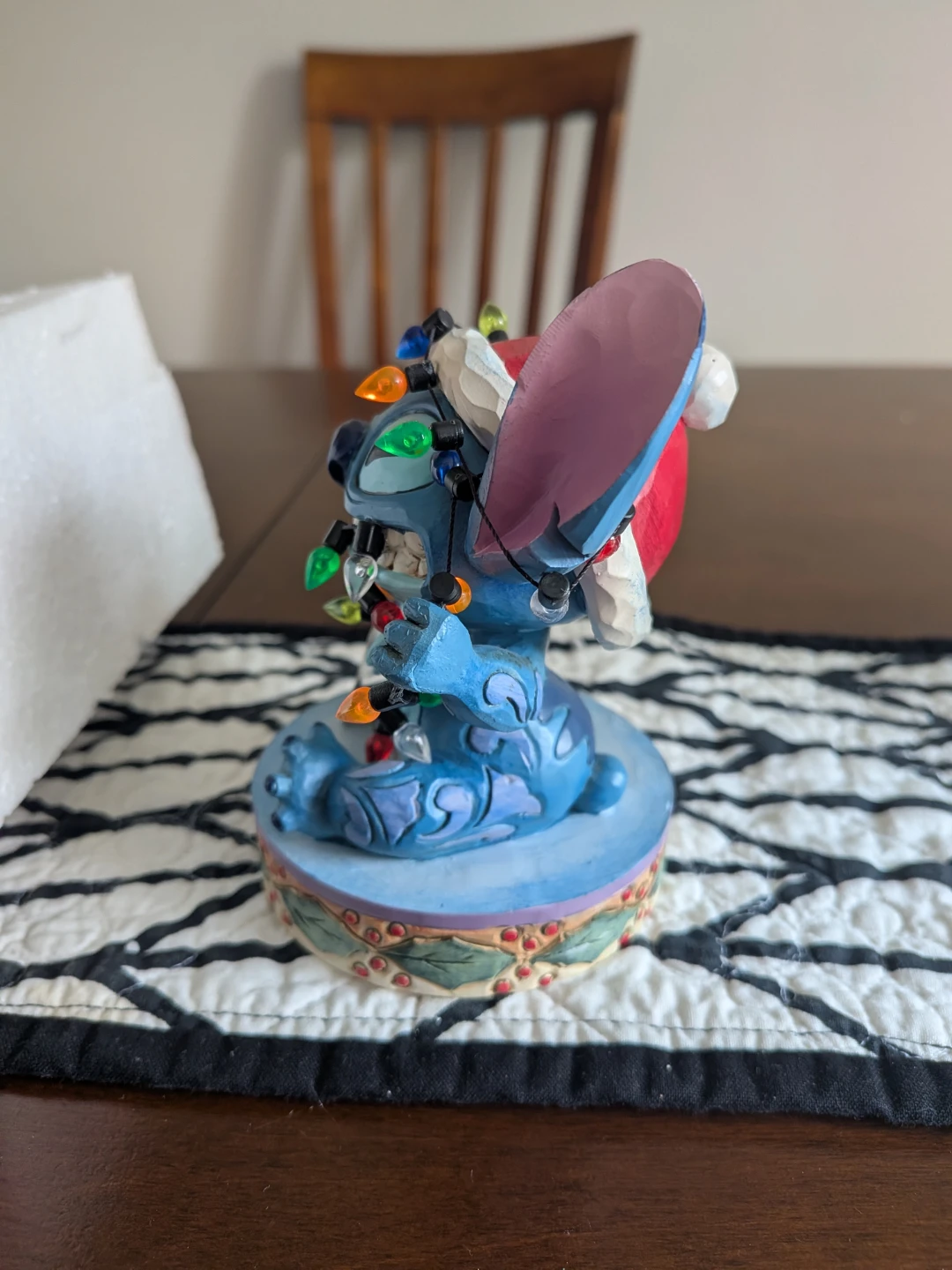 Disney Traditions Jim Shore Stitch Christmas Figurine - photo 3