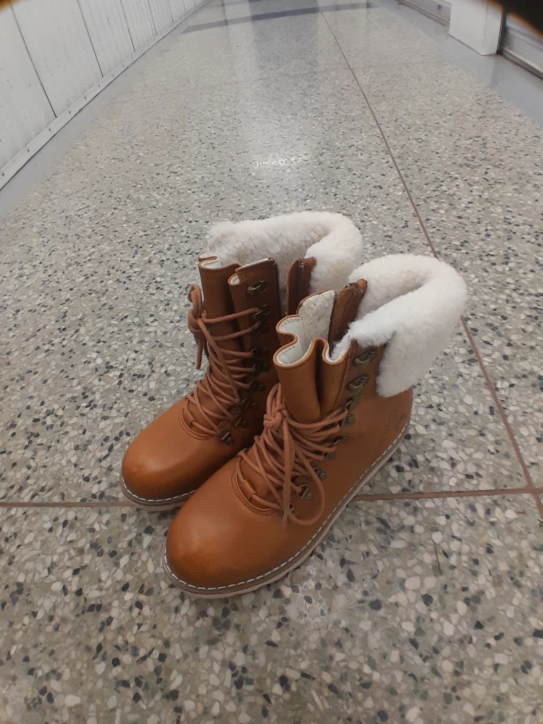 Royal Canadian Tan Winter Boots Men's Size 9 - photo 4