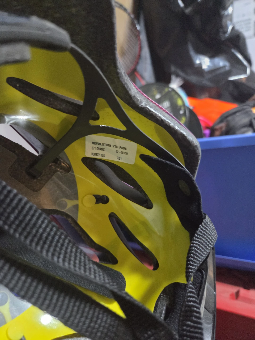 Bell Revolution Youth Bicycle Helmet - photo 2