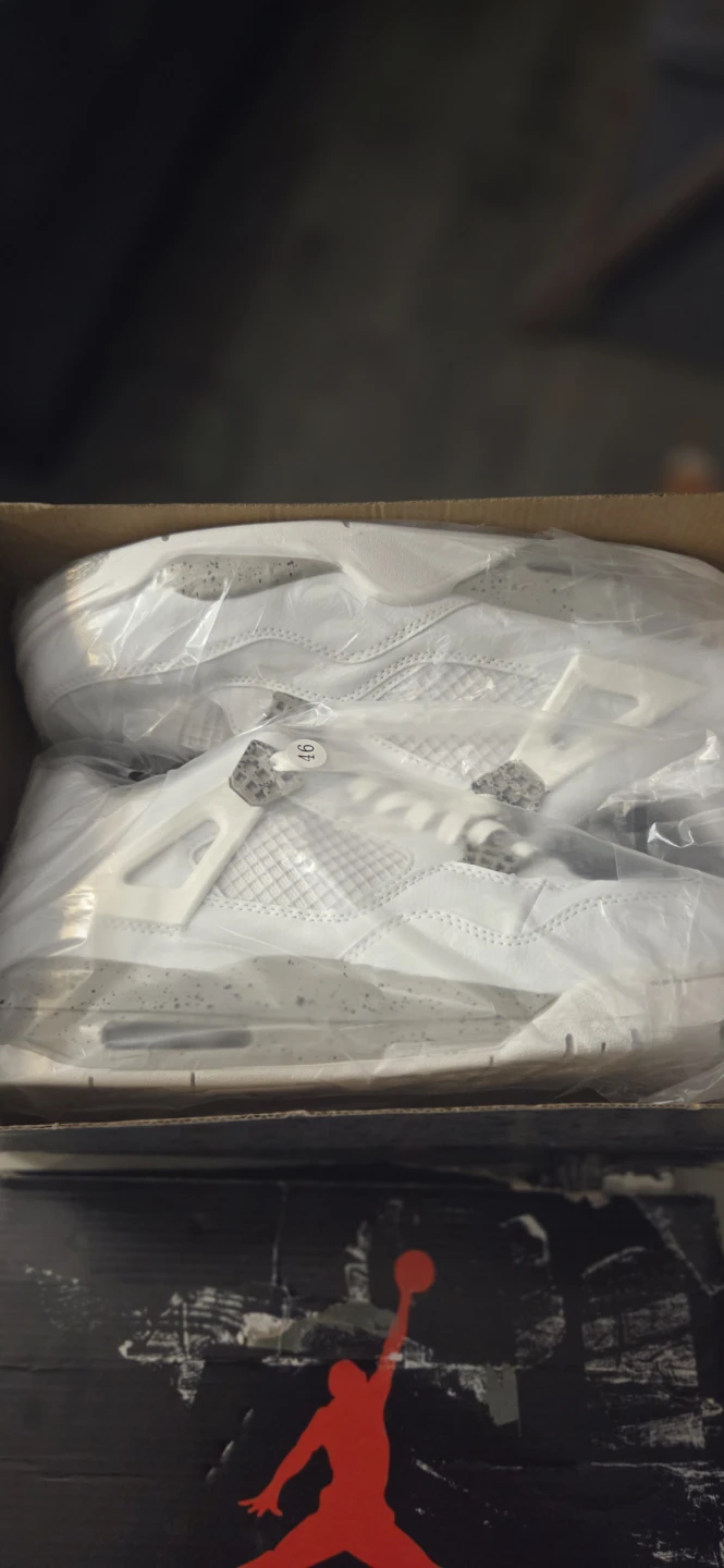 Air Jordan 4 White oreo style sneakers - photo 5