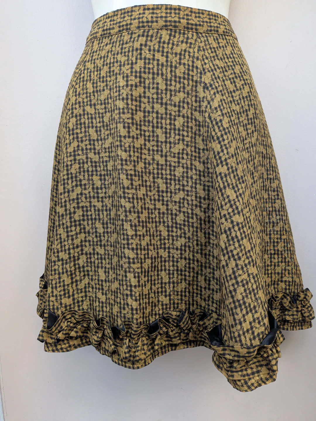 Vintage Benetton Black and mustard gingham skirt med/Lrg - photo 2