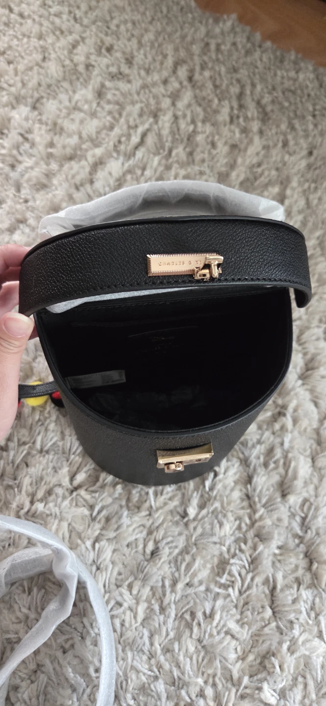 Charles & Keith Disney Bucket Bag - photo 3