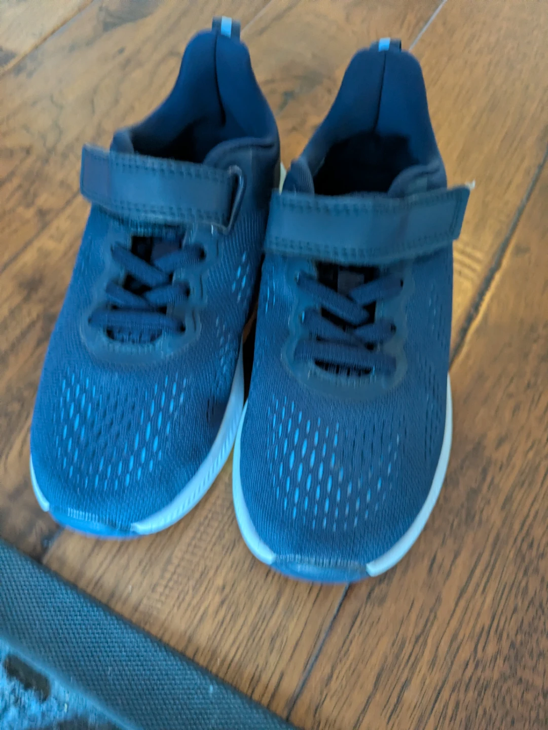 Boys Athletic Shoes size 12M Toddler - photo 2