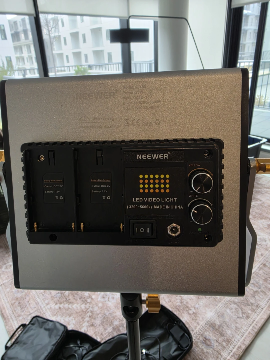 NEEWER 2-Piece LED Video & Photography Lighting Kit with Stands - photo 2