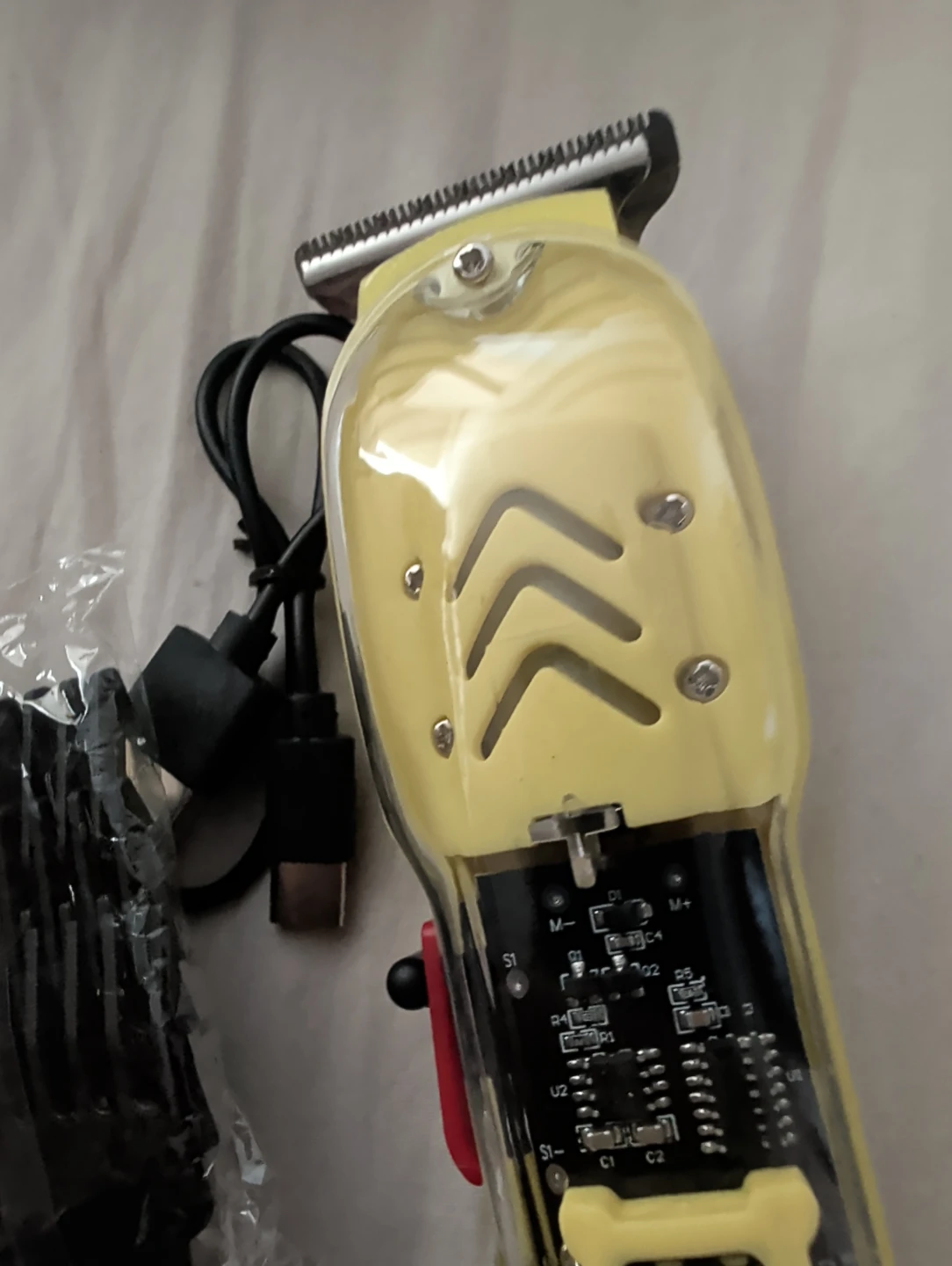 Hair Clipper and Touch Up Kit - photo 4