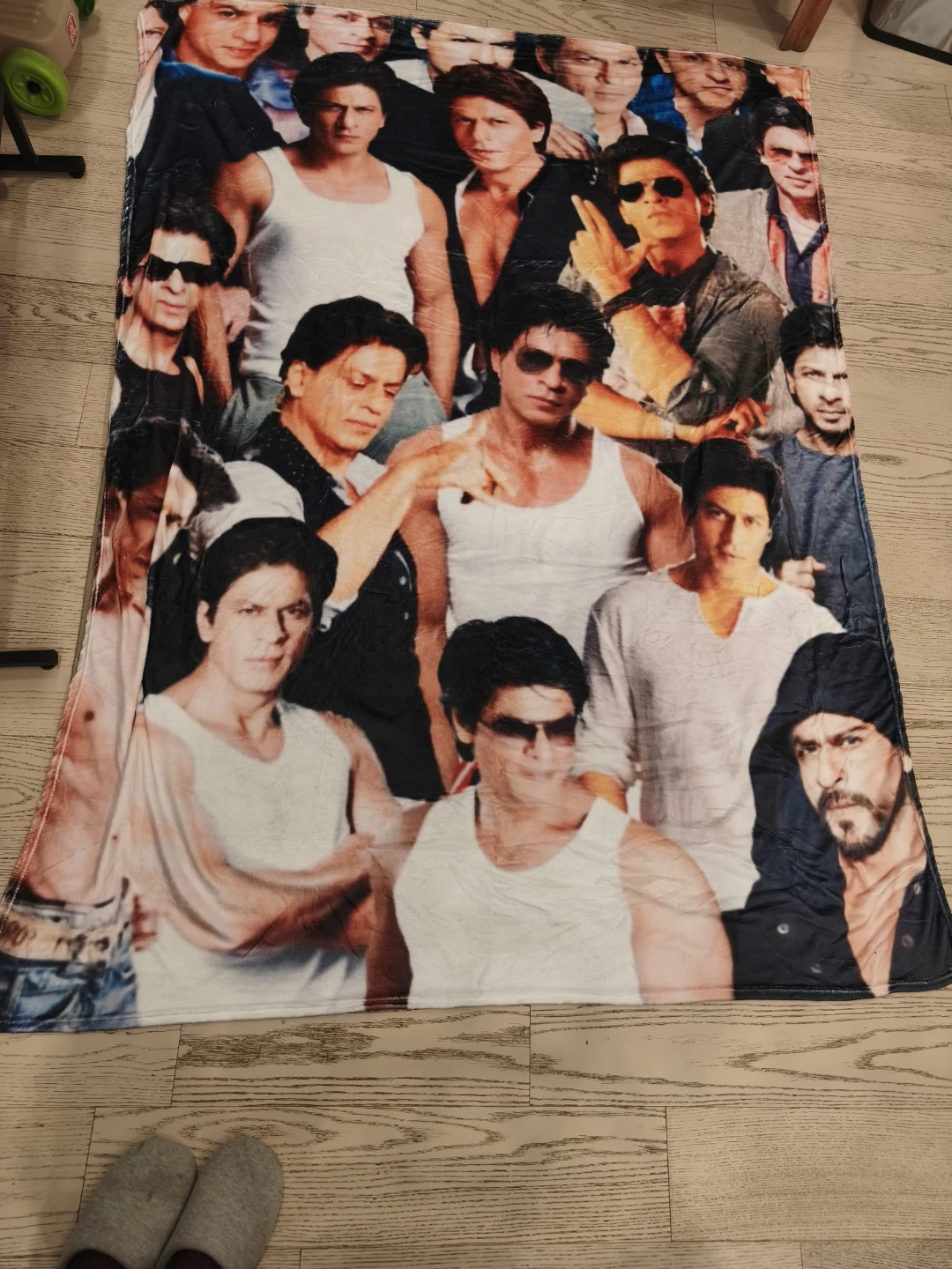 Shah Rukh Khan Print Throw Blanket