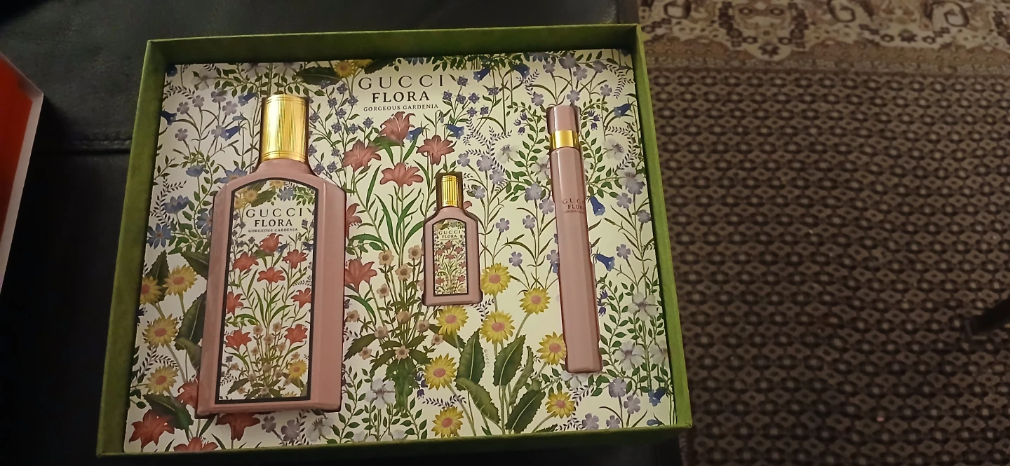Gucci Flora Gorgeous Gardenia Perfume Set - photo 2