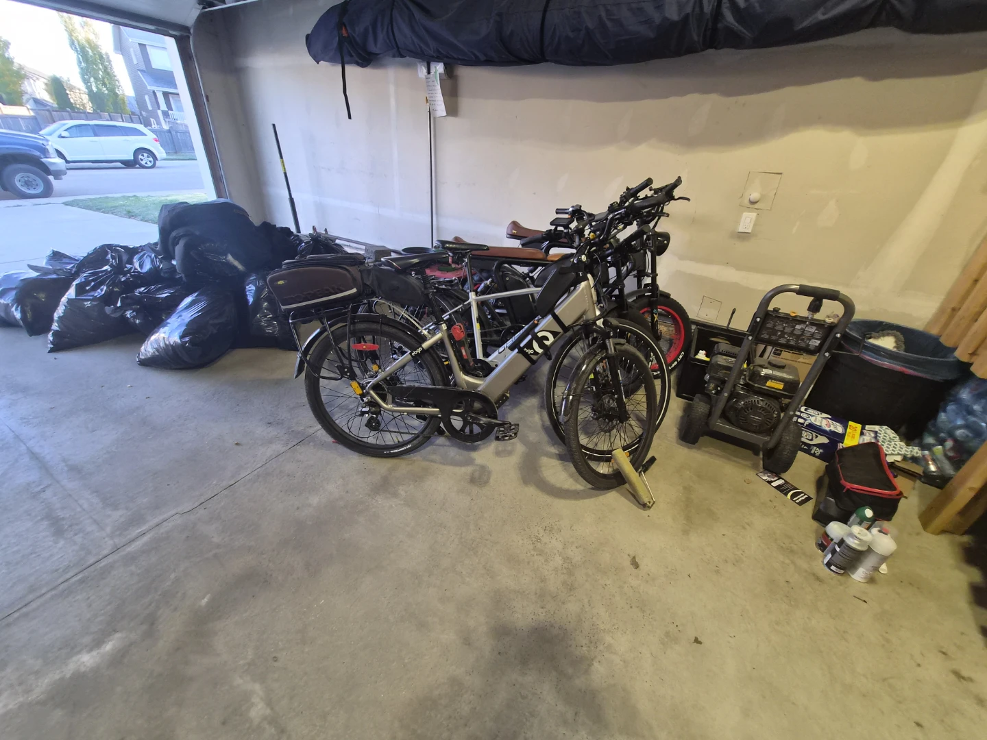 Ebike in Silver