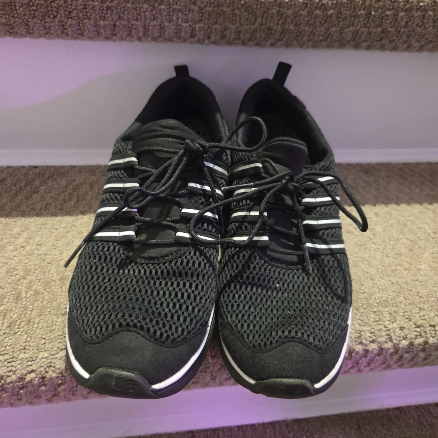 Black and white athletic shoes - photo 2