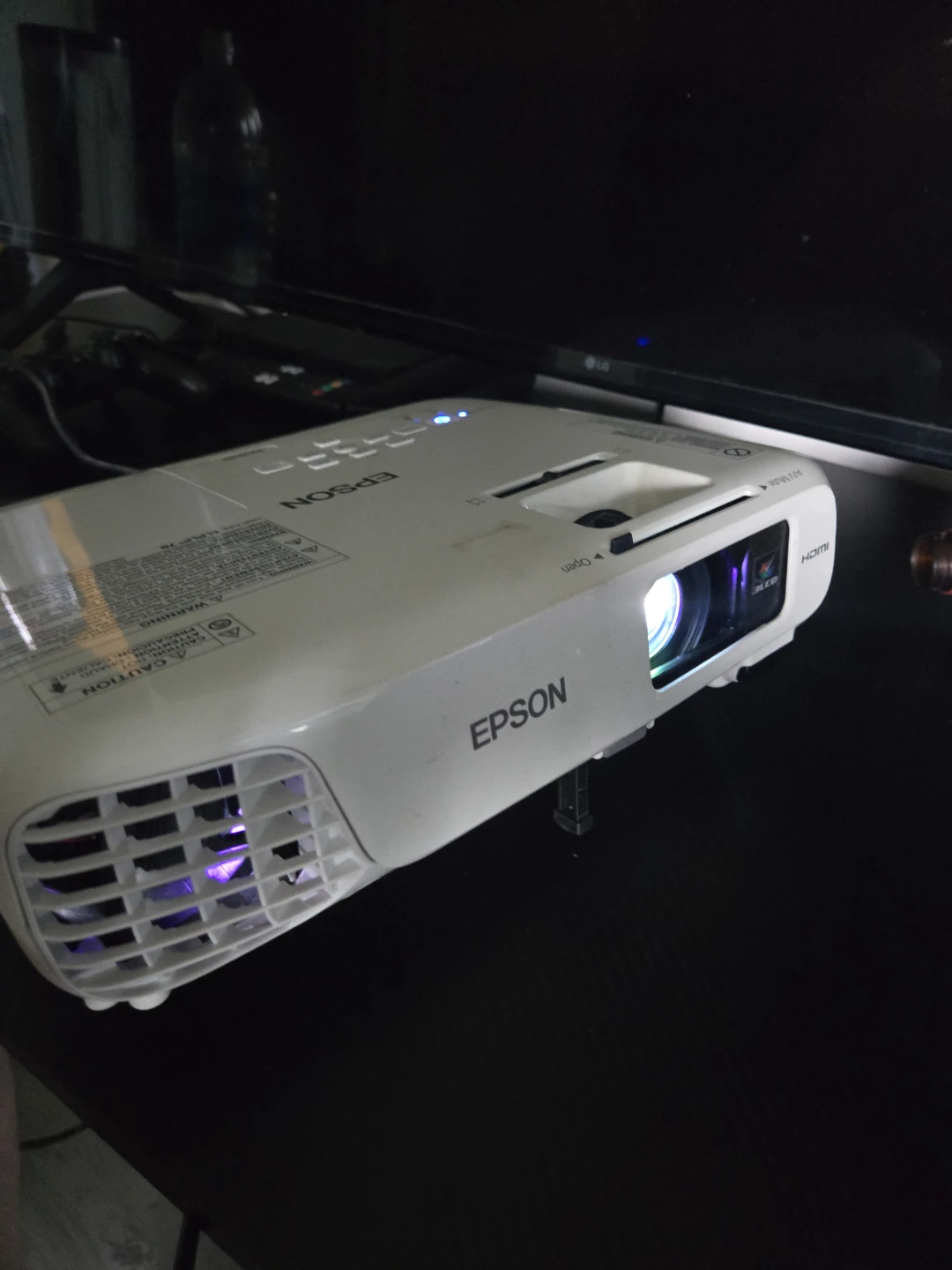 Epson EX3220 3LCD Projector - photo 2