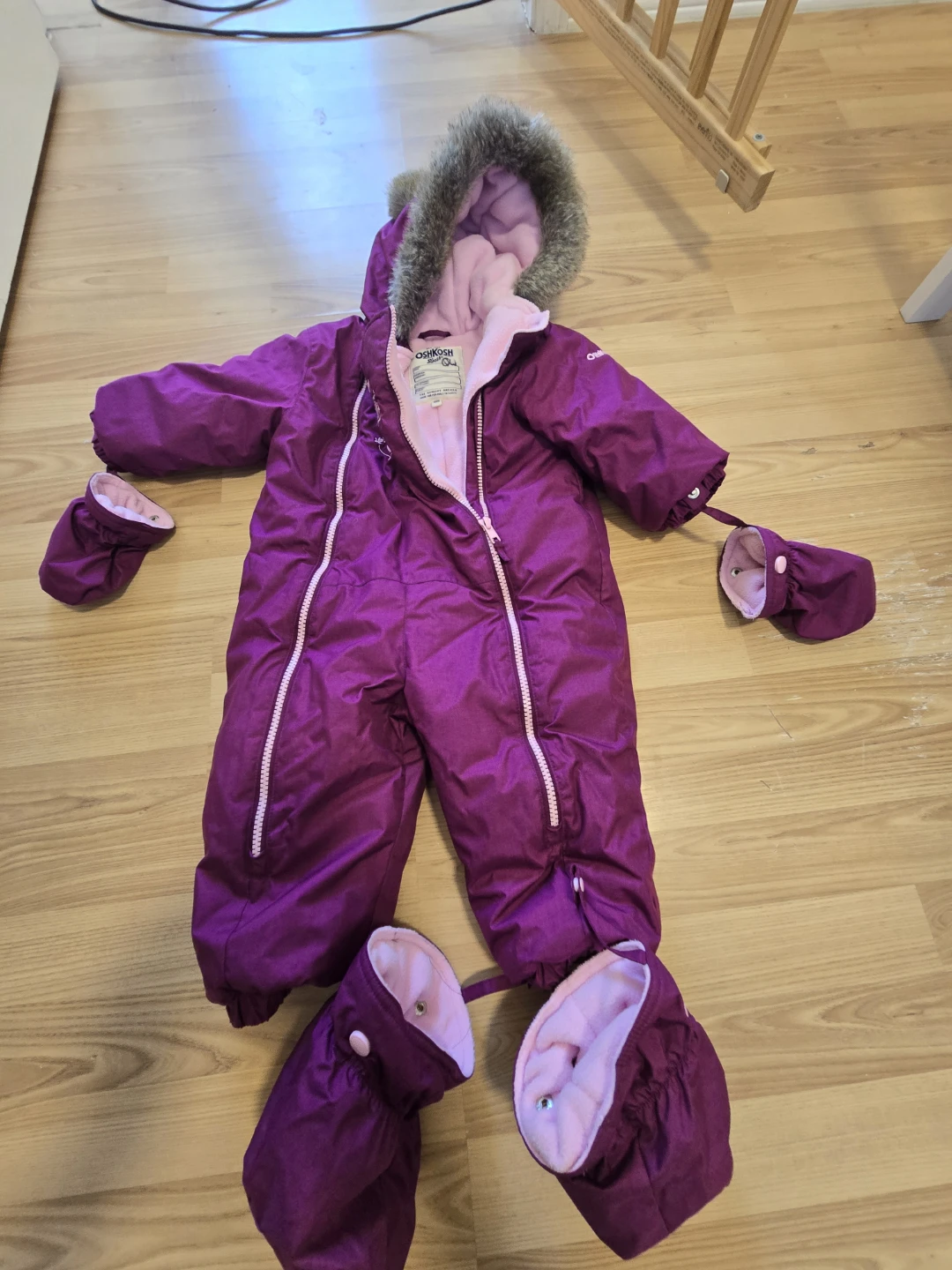 girls oshkosh snow suit.18 months